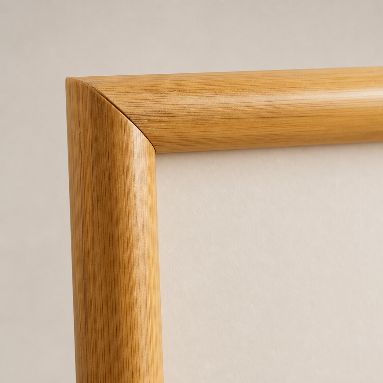 Cadre Bambou Naturel – gros plan du grain et de l’angle