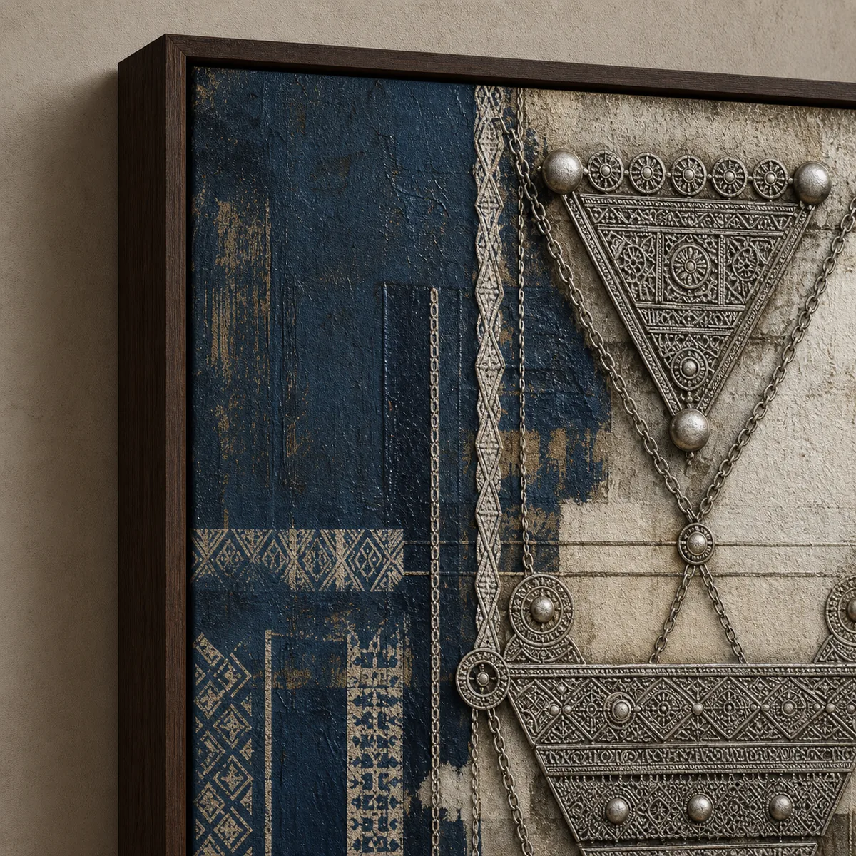 Détail de la matière et de la finition de Fibules de l’Atlas.