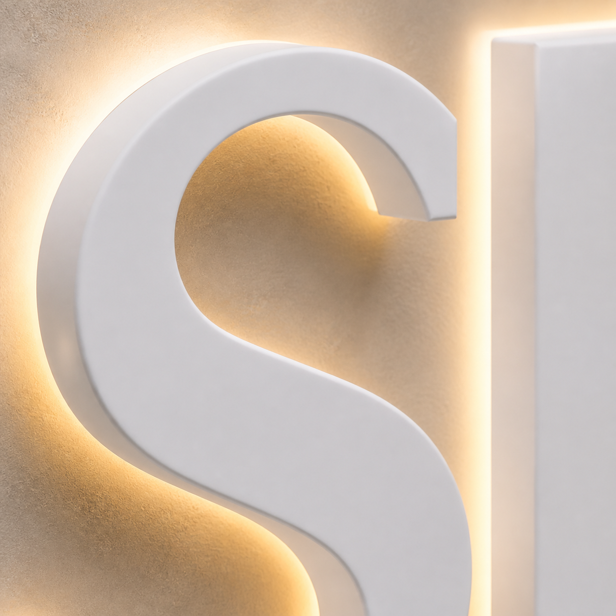 Lettres 3D Blanc Lumineux – détail de matière et d’épaisseur