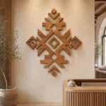 Monogramme amazigh en bois, produit de décoration murale marocaine et berbère – vue principale.