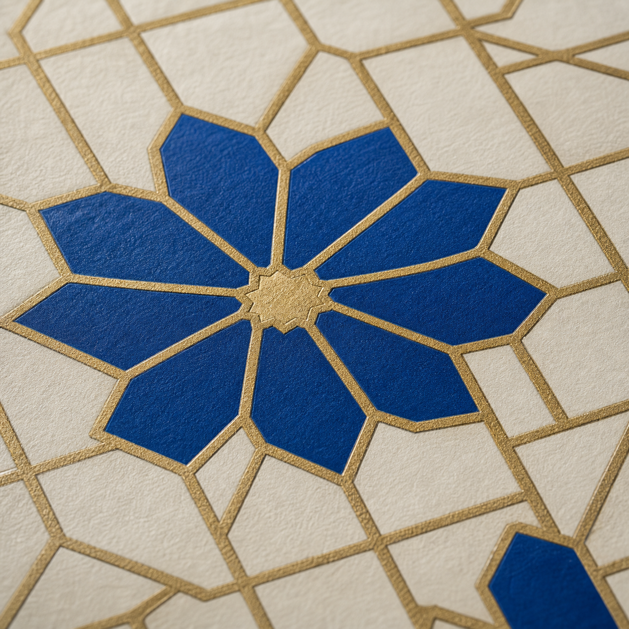 Zellige Majorelle XXL – gros plan de la texture mate et du motif